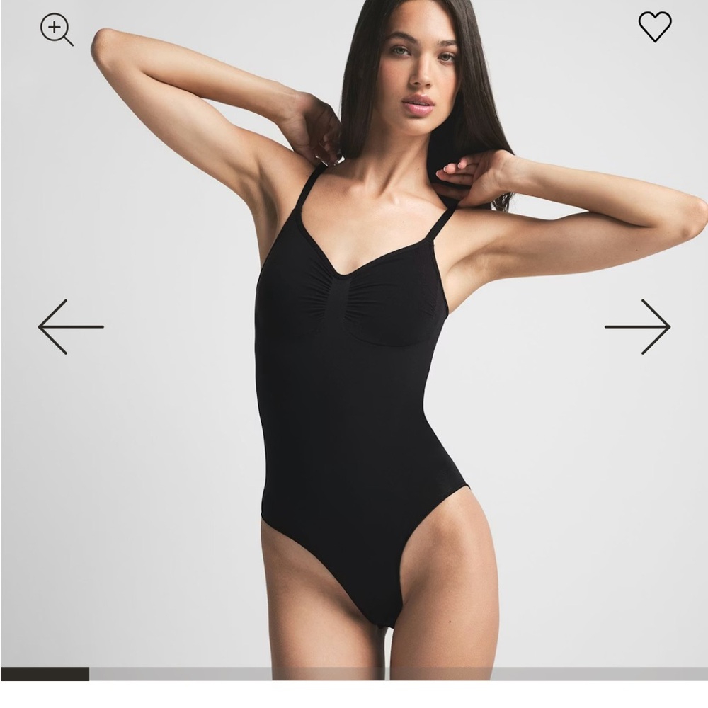 SKIMS sculpting Bodysuit brief